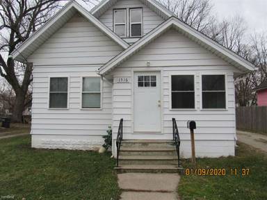 Main picture of 1516 N Burdick St
