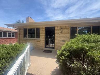 Main picture of 3326 S Ash St