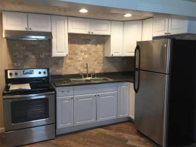 Main picture of 611 10th Ave