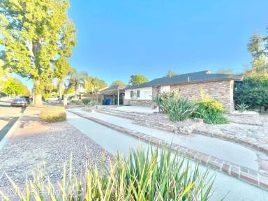 Main picture of 17544 Covello St