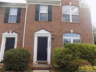 Main picture of 10867 Garden Oaks Ln