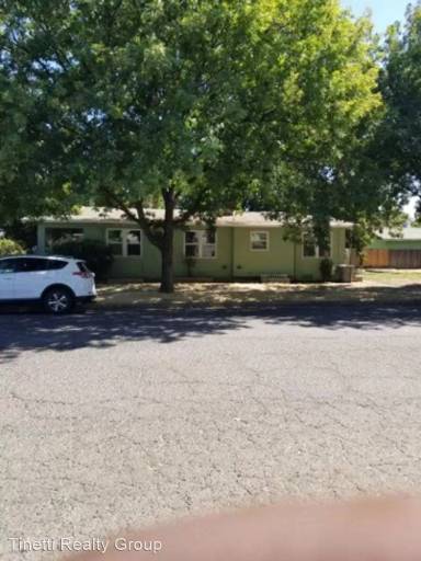 Main picture of 60 W 23rd St