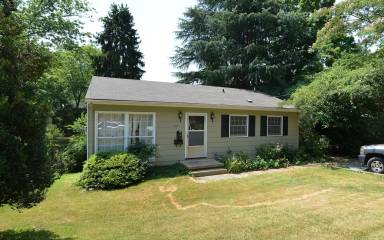 Main picture of 108 Stratford Ct