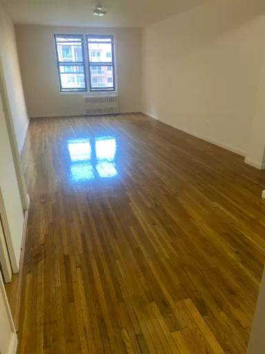 Main picture of 144 45 41 Ave