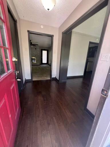 Main picture of 2625 W Sexton St