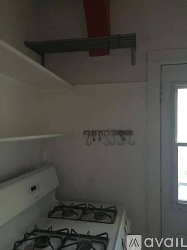 Main picture of 1 W Athens Ave