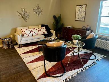 Main picture of 2960 Northwest Way