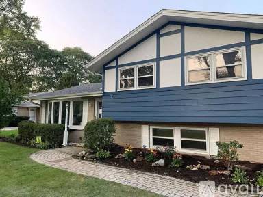 Main picture of 22W428 Balsam Dr