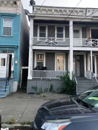 Main picture of 504 Washington Ave