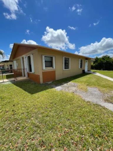 Main picture of 995 NW 9th Ave