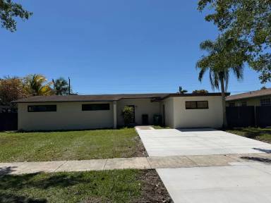 Main picture of 10940 SW 176th St