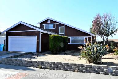 Main picture of 9 Stetson Dr