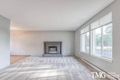 Main picture of 3903 E 18th St