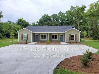 Main picture of 161 SW Yulan St
