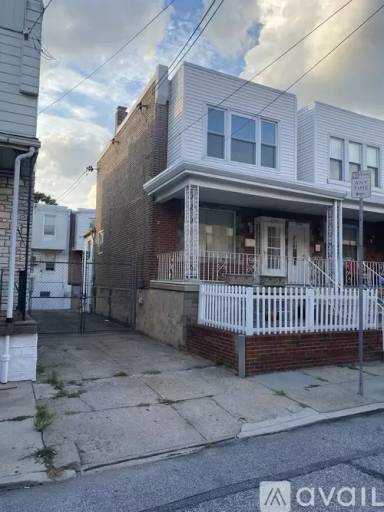 Main picture of 2960 Miller St