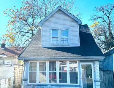 Main picture of 3112 Grant Ave