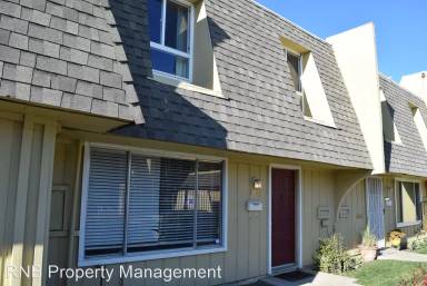 Main picture of 740 W Lincoln Ave