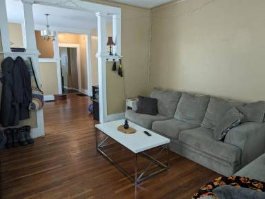 Main picture of 417 Parsells Ave