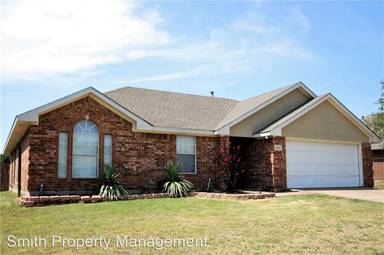 Main picture of 212 Los Angeles Dr