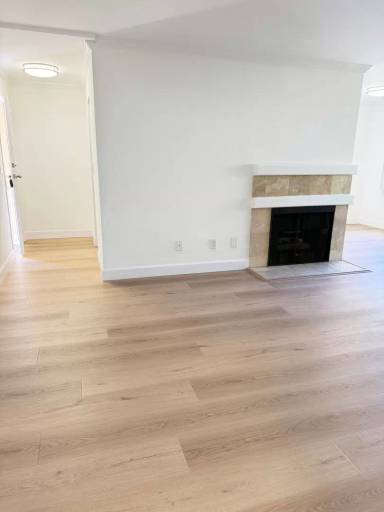 Main picture of 2204 S Beverly Glen Blvd