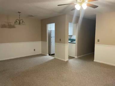 Main picture of 335 W Main St