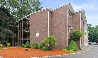 Main picture of 915 Edgell Rd