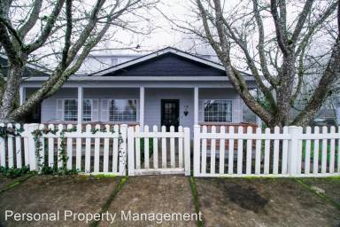 Main picture of 118 S Main Ave
