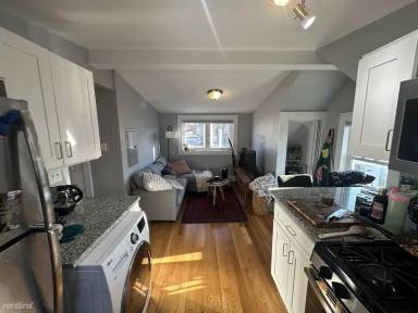 Main picture of 287 Beacon St