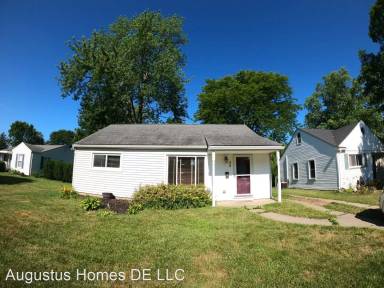 Main picture of 618 S Webik Ave
