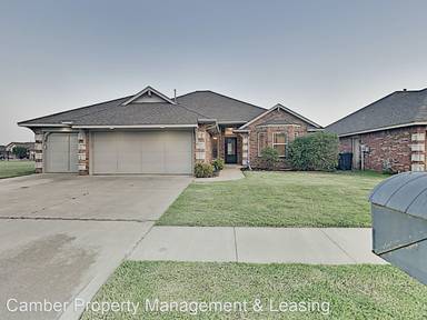 Main picture of 2404 NW 152nd St