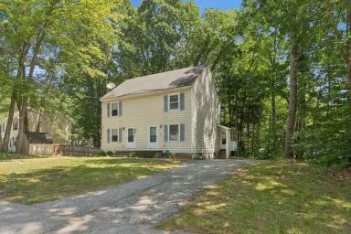 Main picture of 5 Woodvale Ct