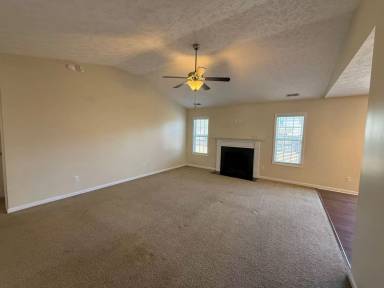 Main picture of 712 Radiant Dr