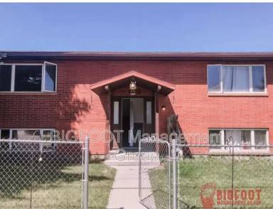 Main picture of 2032 North Sanders Street - 2