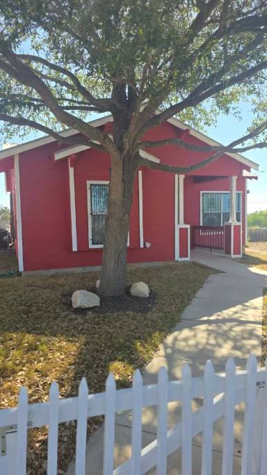 Main picture of 602 Chihuahua St