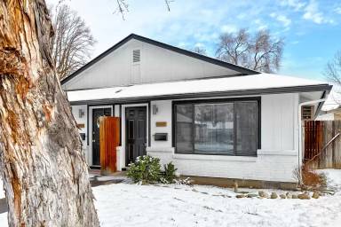 Main picture of 1554 S Grant Ave