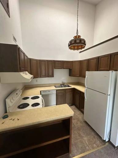 Main picture of 93 Meadow Wood Dr