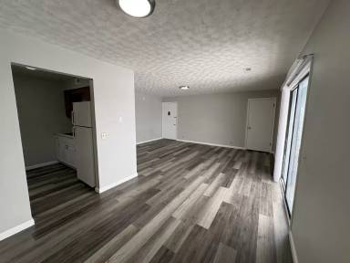 Main picture of 1710 Leopold St
