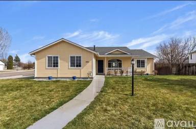 Main picture of 646 E Grouse Ct