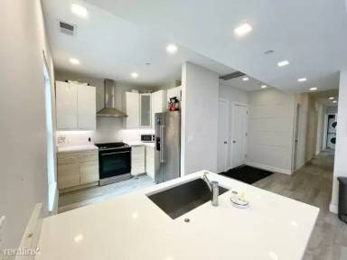 Main picture of 113 Hillside St