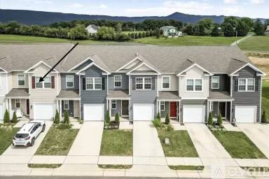 Main picture of 152 Baker Dr