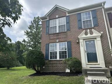 Main picture of 127 Brinsmaid Ct