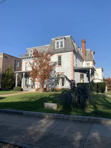 Main picture of 1403 Delaware Ave - 2
