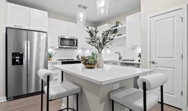 Main picture of 440 Burbank Ave