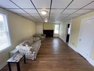 Main picture of 906 Gompers Ave