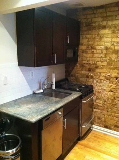Main picture of 342 E 76th St