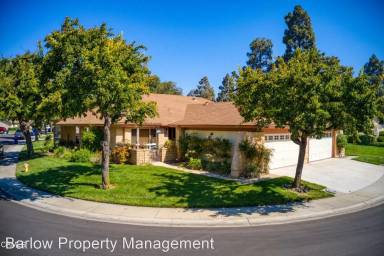 Main picture of 7118 Village 7
