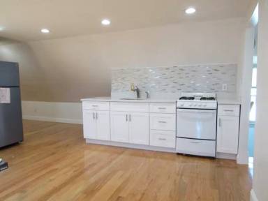 Main picture of 229 Arlington St