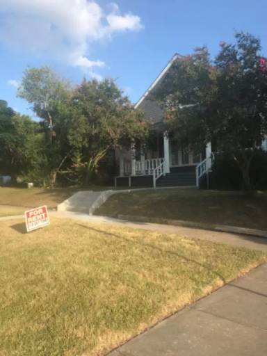 Main picture of 802 Denver Blvd
