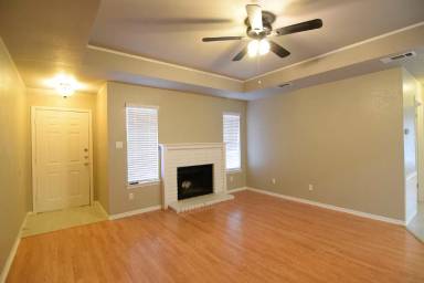 Main picture of 212 Rodeo Cir