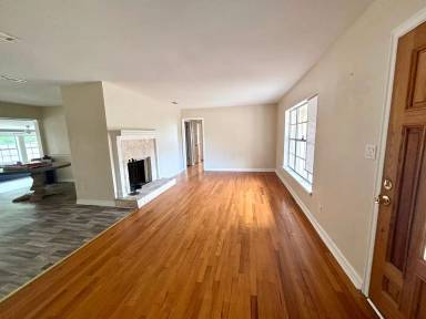 Main picture of 1206 Buena Vista Blvd